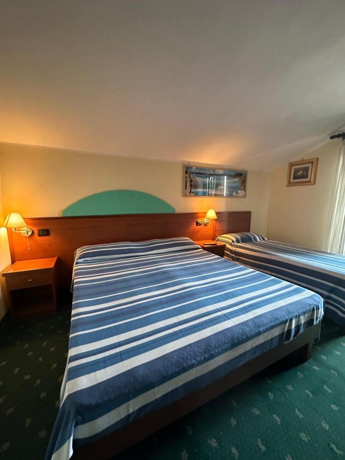 Hotel Atena Чиро-Марина Экстерьер фото
